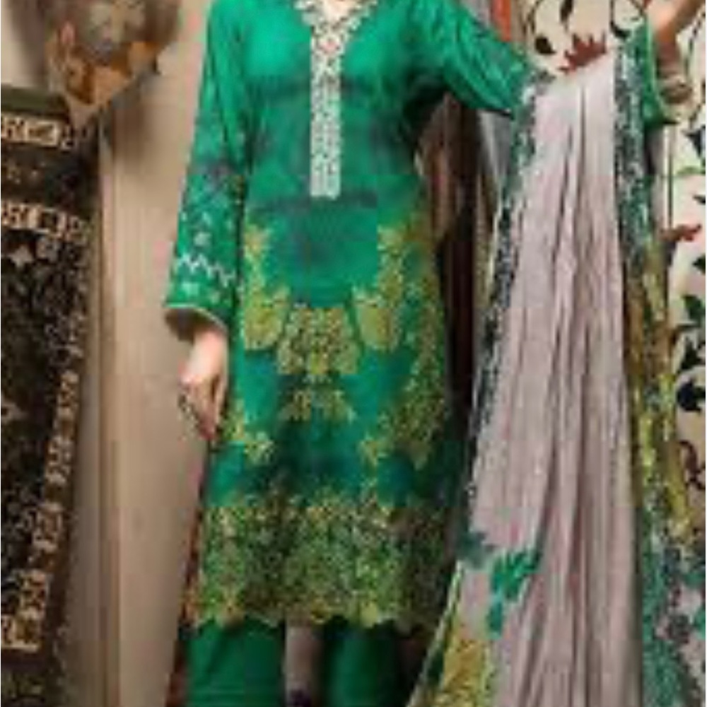 Pakistani brand new 3 piece full embroidered khadder dress size large